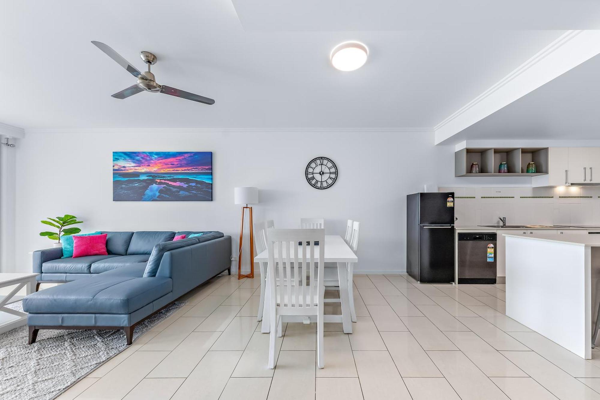 Airlie Summit Apartments Airlie Beach Exterior photo